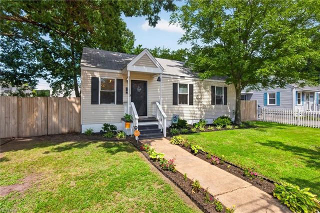 8824 Old Ocean View RD, Norfolk, VA 23503