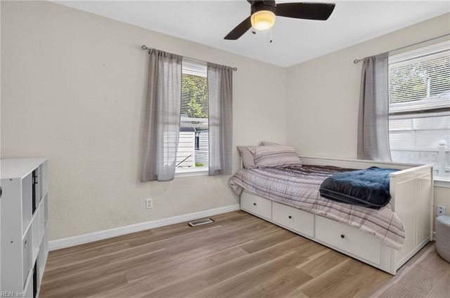 8824 Old Ocean View RD, Norfolk, VA 23503
