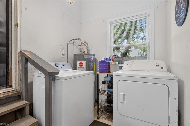 8824 Old Ocean View RD, Norfolk, VA 23503