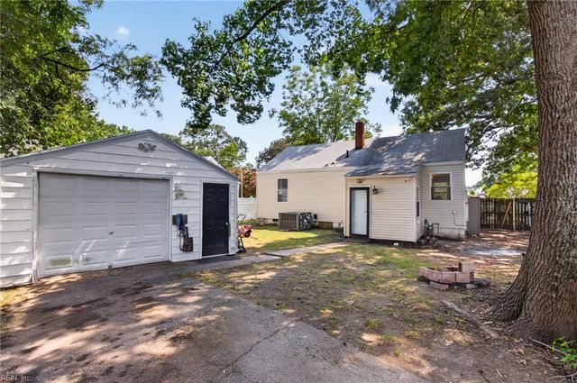 8824 Old Ocean View RD, Norfolk, VA 23503