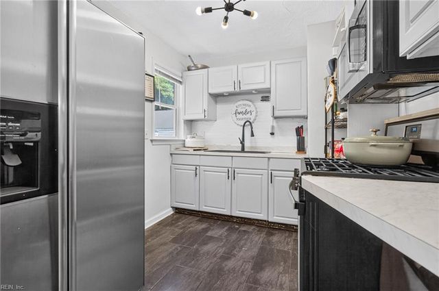 8824 Old Ocean View RD, Norfolk, VA 23503