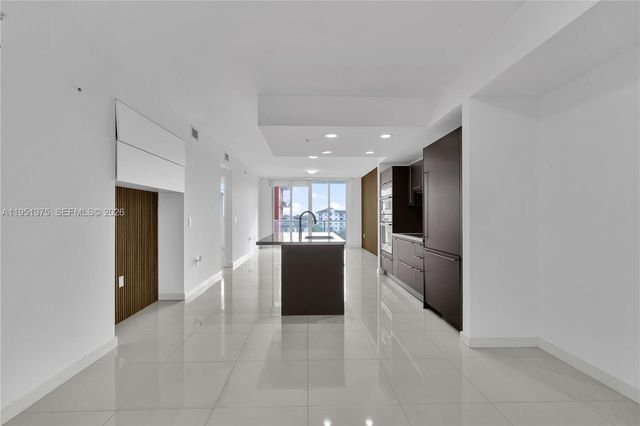 7751 NW 107th Ave 518, Doral, FL 33178