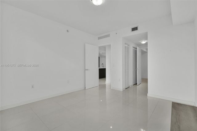 7751 NW 107th Ave 518, Doral, FL 33178