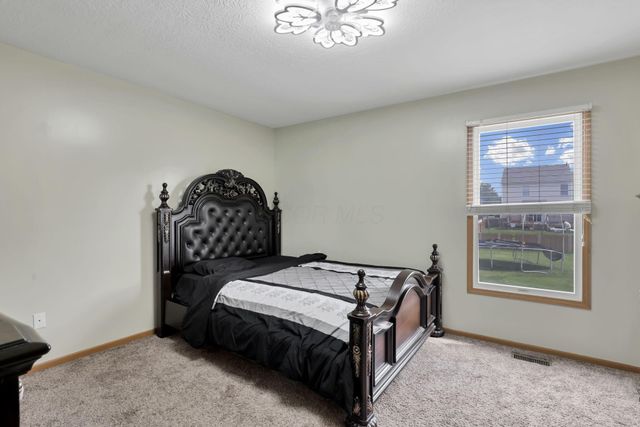 7743 Solomen Run Drive, Blacklick, OH 43004