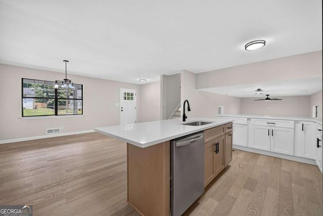 2273 Ivy Crest Drive, Buford, GA 30519