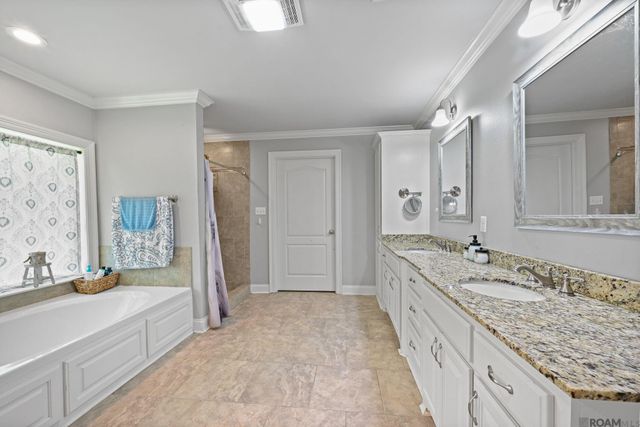 8716 James St, Denham Springs, LA 70726