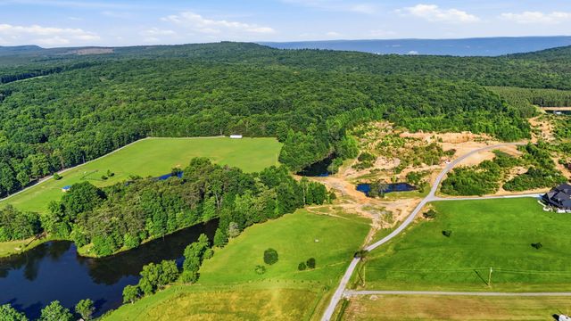 346 Palmer Rock Quarry Road, Graysville, TN 37338