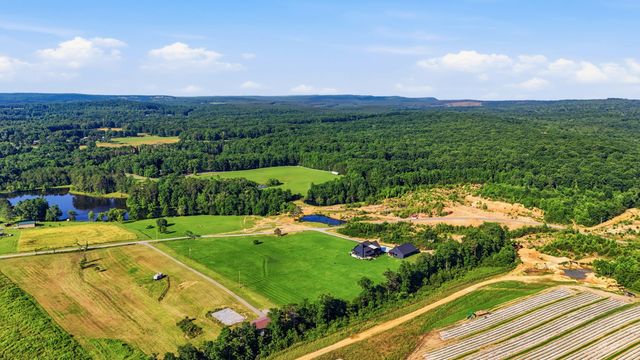 346 Palmer Rock Quarry Road, Graysville, TN 37338