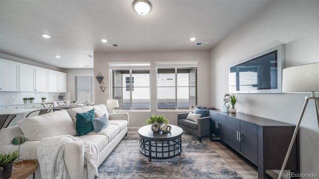 22113 E 49th Place, Aurora, CO 80019