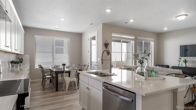 22113 E 49th Place, Aurora, CO 80019