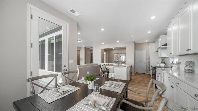22113 E 49th Place, Aurora, CO 80019