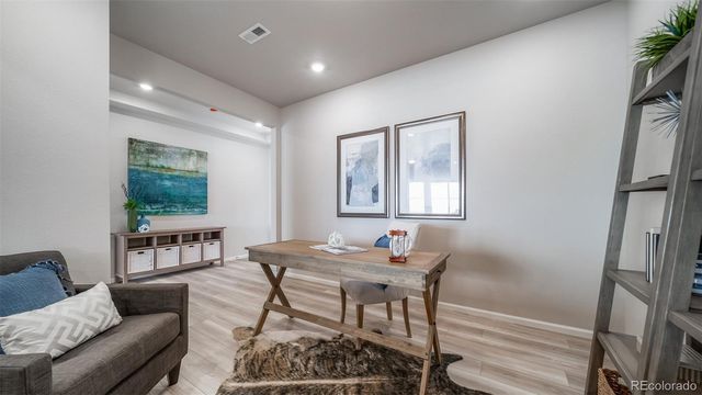 22113 E 49th Place, Aurora, CO 80019