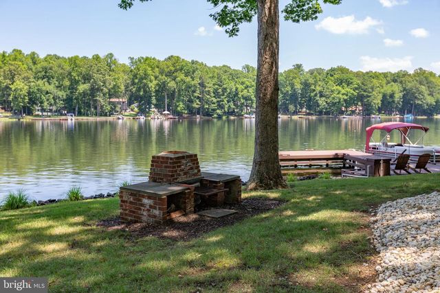 280 LAKE CAROLINE DR, Ruther Glen, VA 22546