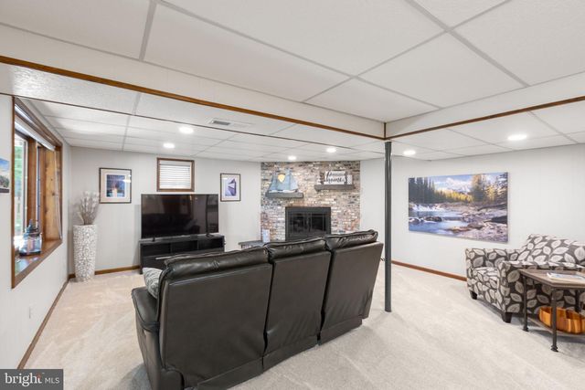 280 LAKE CAROLINE DR, Ruther Glen, VA 22546