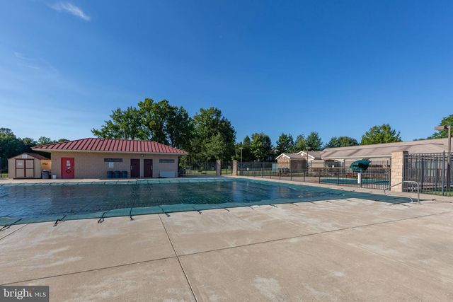 280 LAKE CAROLINE DR, Ruther Glen, VA 22546