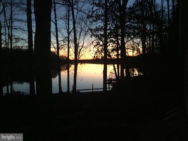 280 LAKE CAROLINE DR, Ruther Glen, VA 22546