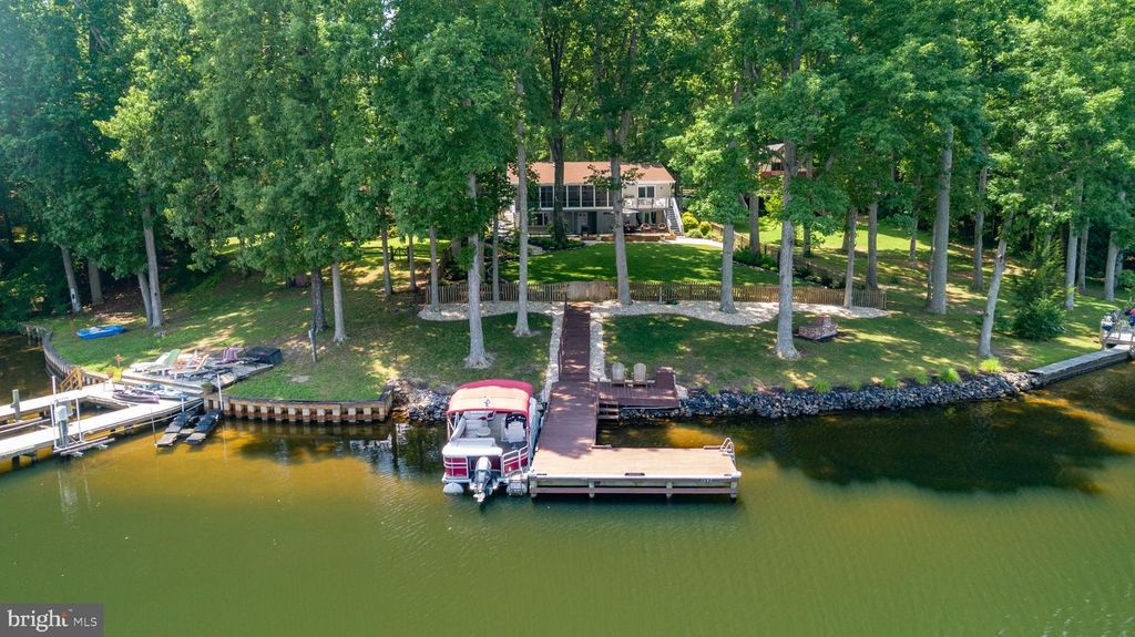 280 LAKE CAROLINE DR, Ruther Glen, VA 22546
