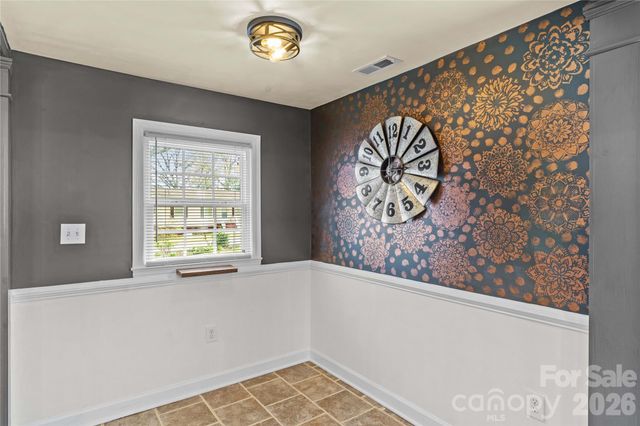 931 Wood Street, Statesville, NC 28677