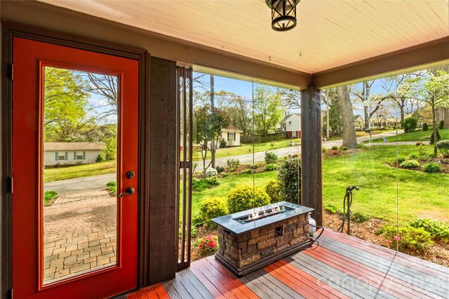 931 Wood Street, Statesville, NC 28677