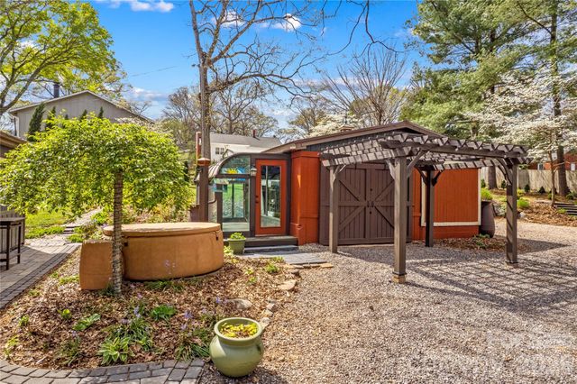 931 Wood Street, Statesville, NC 28677