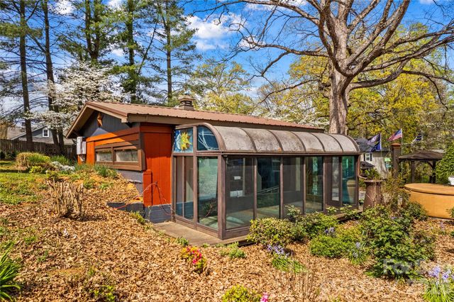 931 Wood Street, Statesville, NC 28677