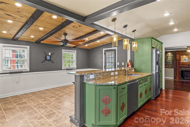 931 Wood Street, Statesville, NC 28677