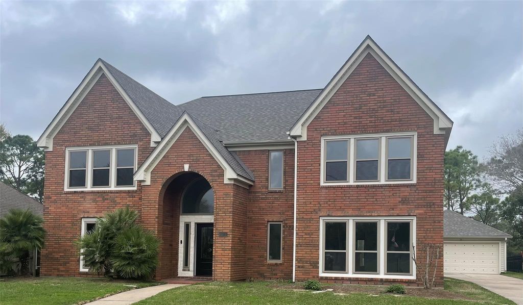 2312 Pebble Beach Drive, League City, TX 77573