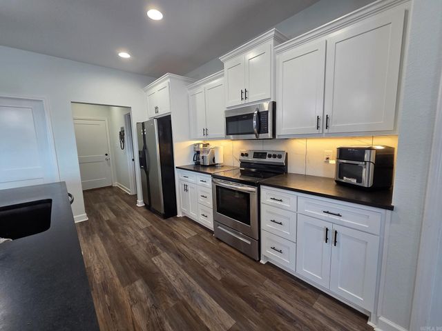 26966 S Sardis Road, Bauxite, AR 72011