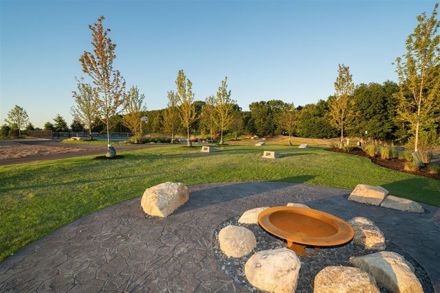 8000 Turning Stone, Kalamazoo, MI 49009