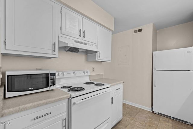 667 Pine Ridge Place, Raleigh, NC 27609