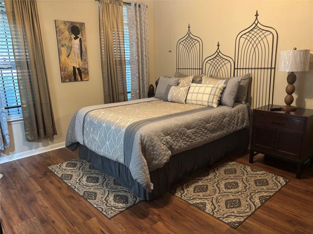 814 Heatherton Hill Lane, Houston, TX 77047