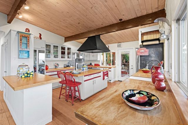 440 Hillside Road, San Juan Bautista, CA 95045