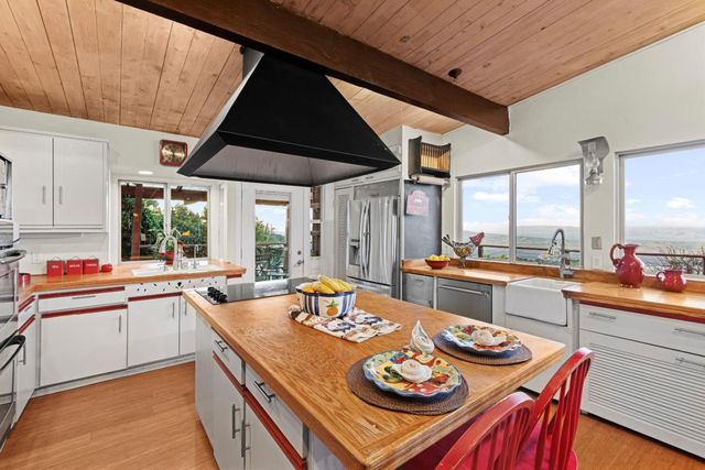 440 Hillside Road, San Juan Bautista, CA 95045