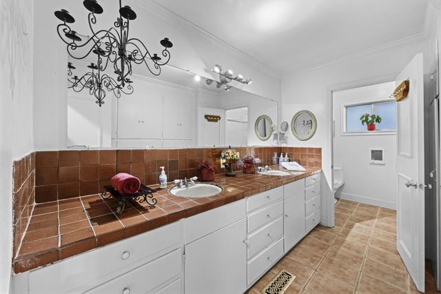 440 Hillside Road, San Juan Bautista, CA 95045