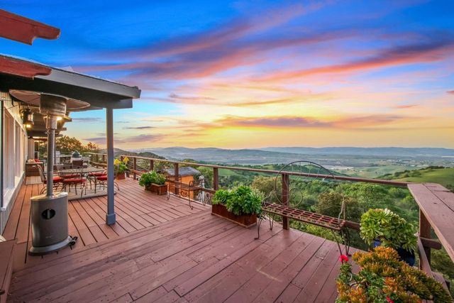 440 Hillside Road, San Juan Bautista, CA 95045