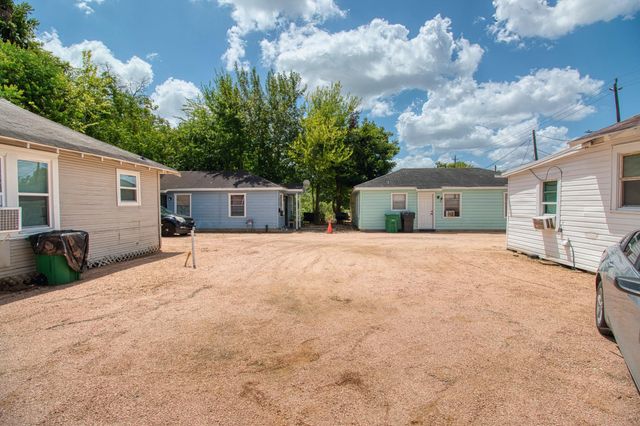 2712 Brewster Street, Houston, TX 77026