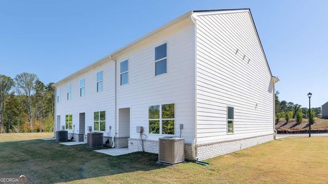 5027 Oakwood Road, Stone Mountain, GA 30088