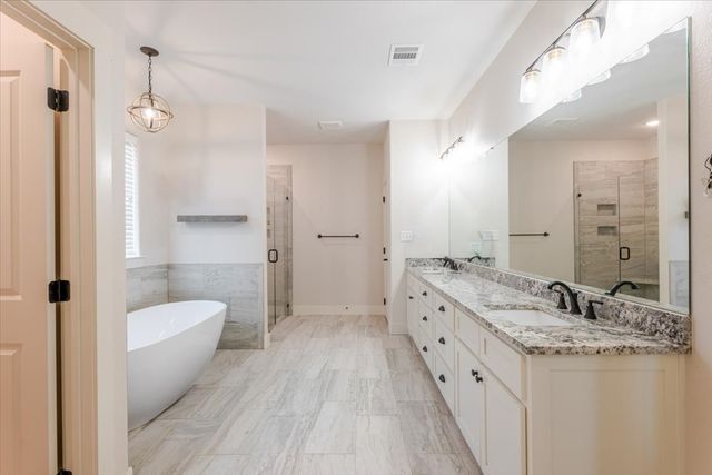 1140 Monarch Court, Poolville, TX 76487
