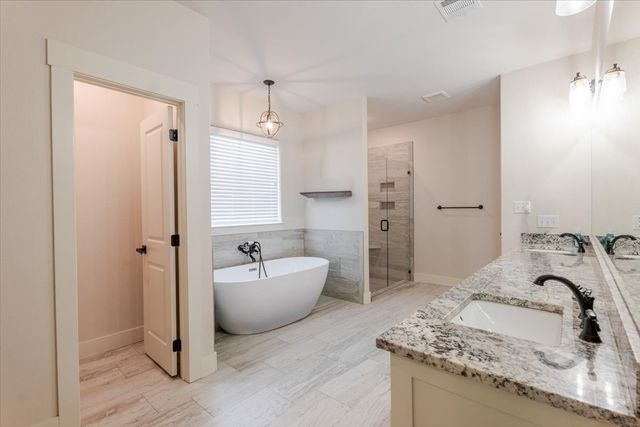 1140 Monarch Court, Poolville, TX 76487