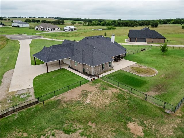 1140 Monarch Court, Poolville, TX 76487