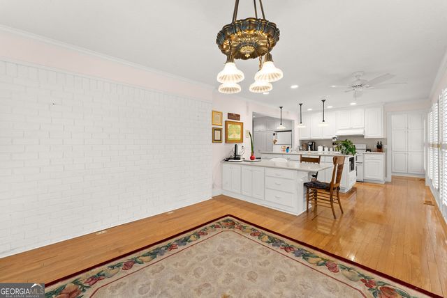 4225 Walnut Circle, Flowery Branch, GA 30542