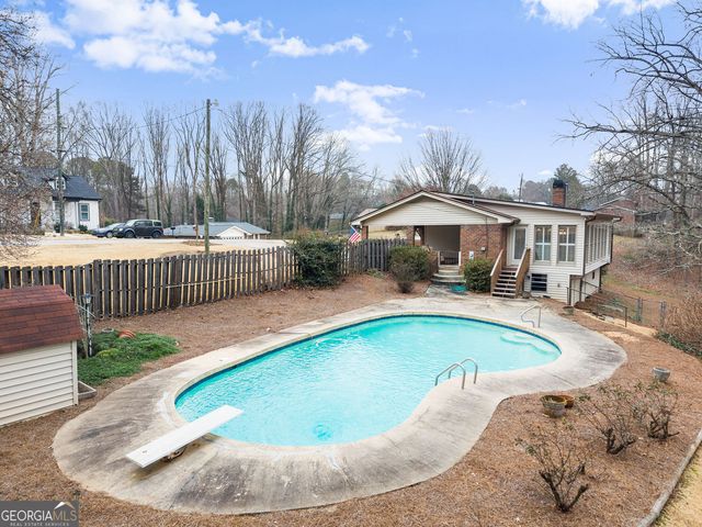 4225 Walnut Circle, Flowery Branch, GA 30542