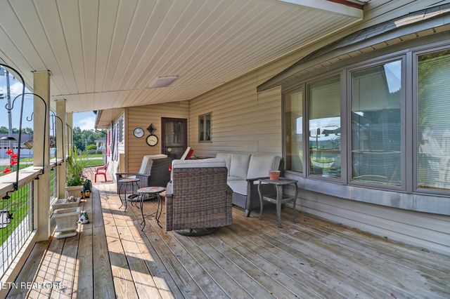 310 Southgate Drive, Crossville, TN 38555
