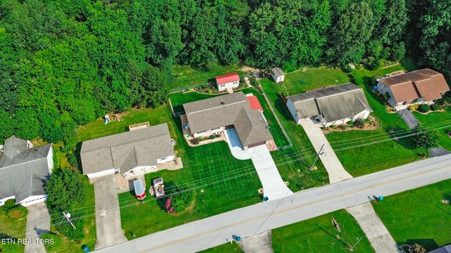 310 Southgate Drive, Crossville, TN 38555