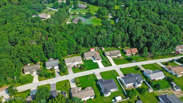 310 Southgate Drive, Crossville, TN 38555