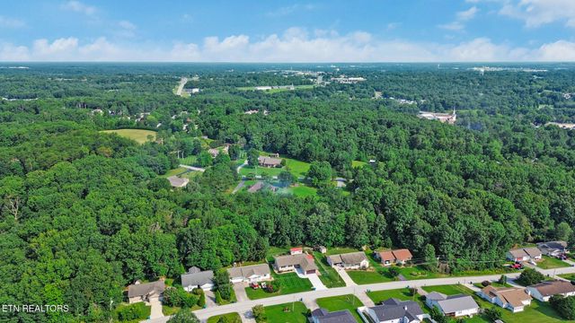 310 Southgate Drive, Crossville, TN 38555