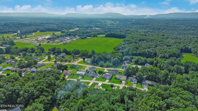 310 Southgate Drive, Crossville, TN 38555