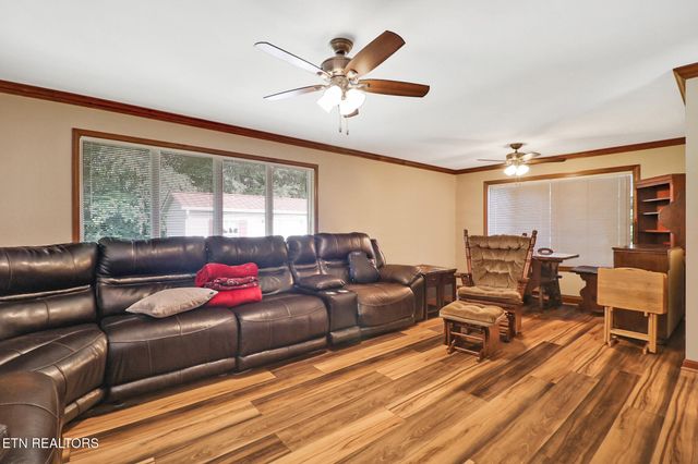 310 Southgate Drive, Crossville, TN 38555