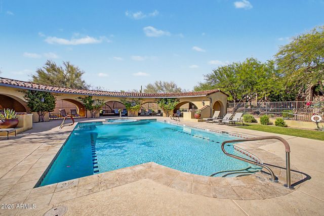 18650 N THOMPSON PEAK Parkway 2042, Scottsdale, AZ 85255