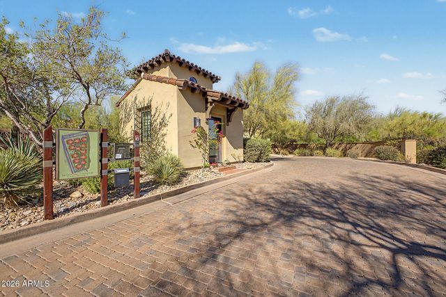18650 N THOMPSON PEAK Parkway 2042, Scottsdale, AZ 85255